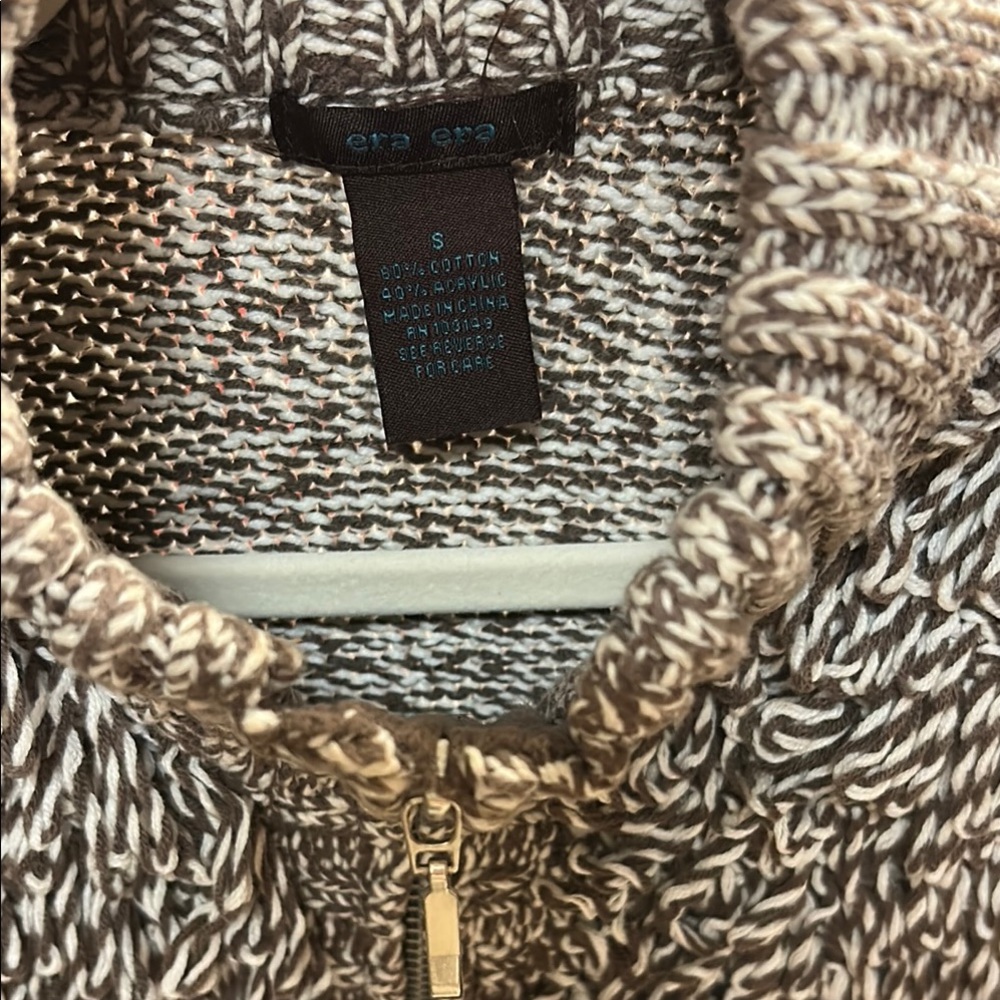 Era Era Brown and White Knit Sweater